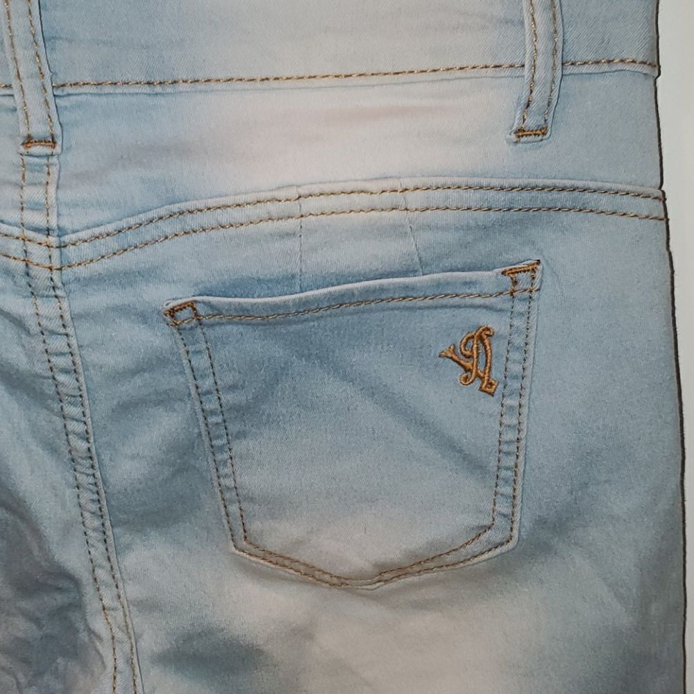 VIP Stretch Jeans 1/2 - Picture 7 of 9